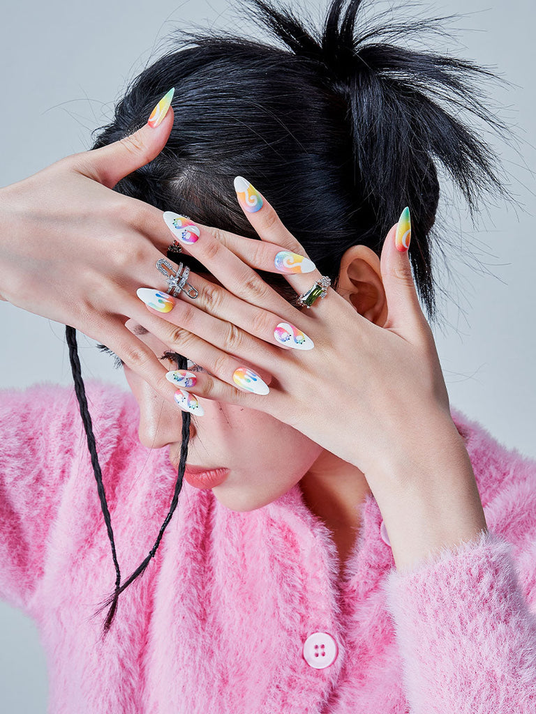 Paws and Play - The Charm of Cat-Inspired Press-On Nails