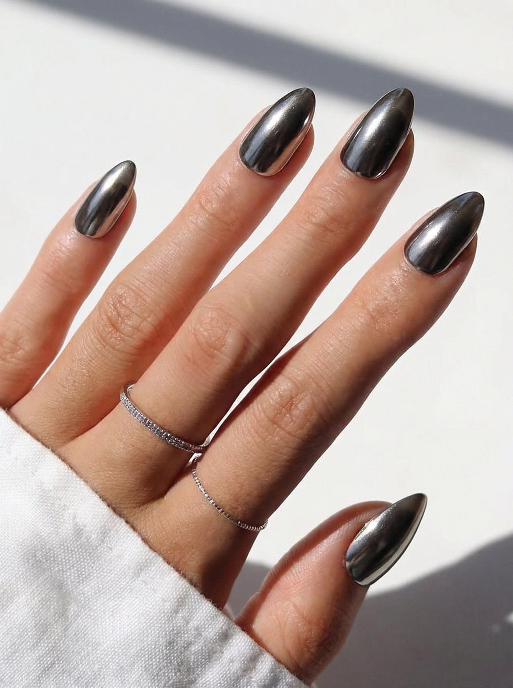 Silver Light/ Short Almond (Handmade)